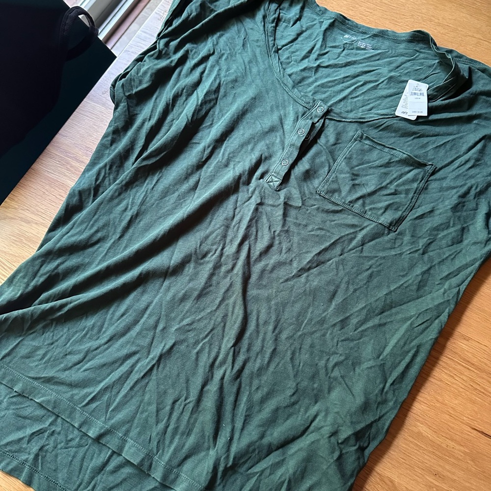 NWT Aerie  Green MUSCLE TANK Henley